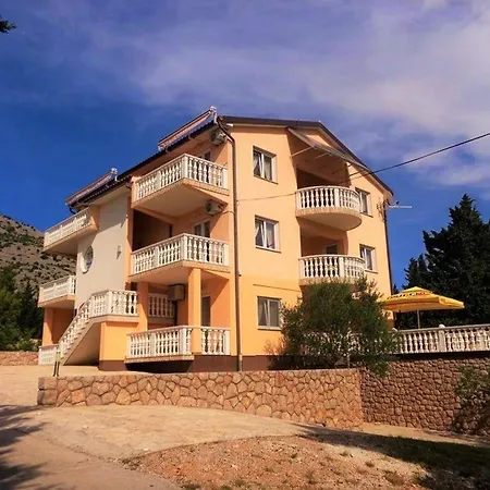 Mit Wasserblick Apartman Starigrad-Paklenica